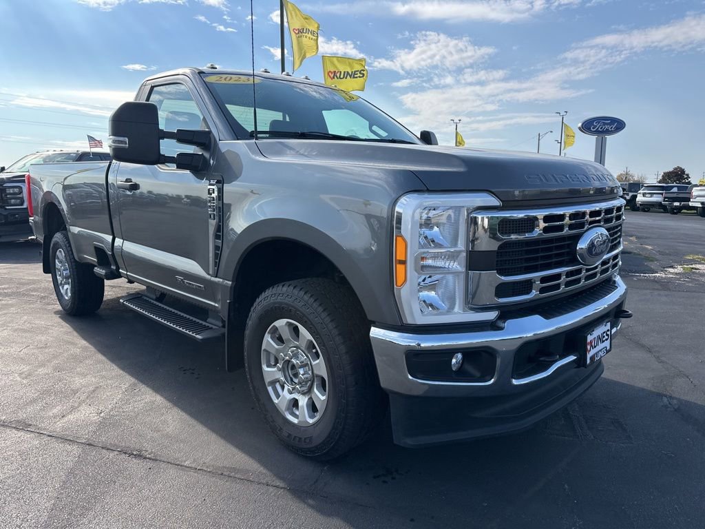 Used 2023 Ford F250 XLT image 2