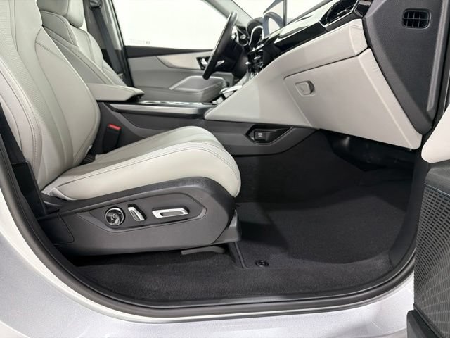 Certified 2026 Acura MDX w/ Technology Package AWD/4WD image 22