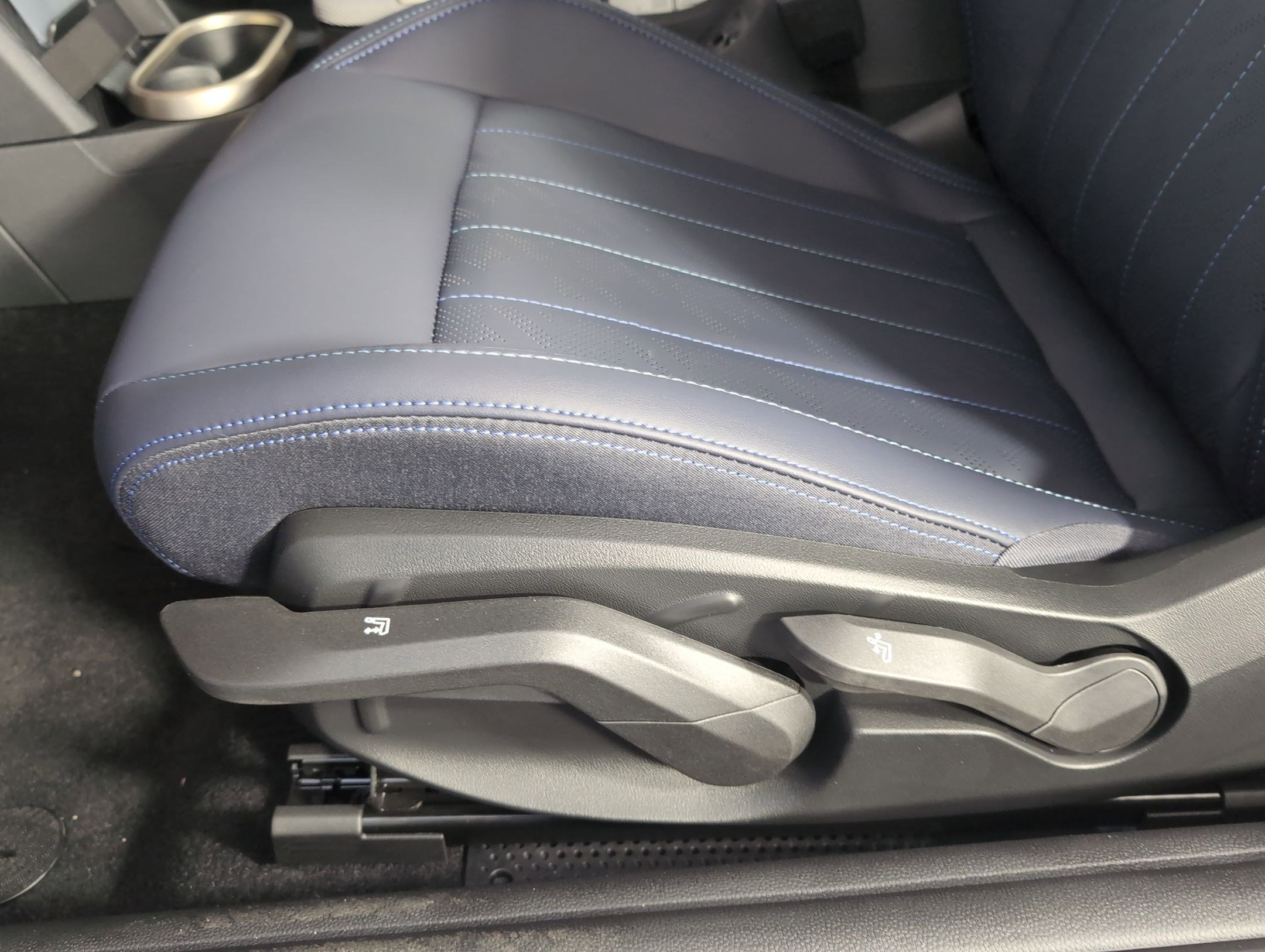 New 2026 MINI Cooper S FWD image 12