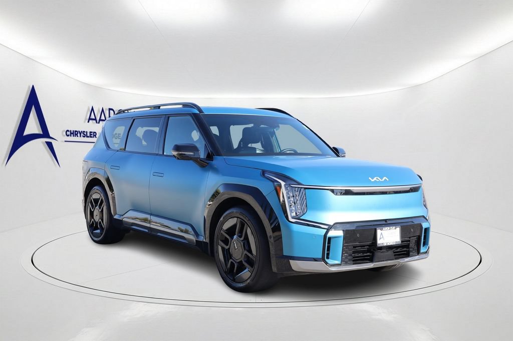 Used 2024 Kia EV9 GT-Line AWD/4WD image 3