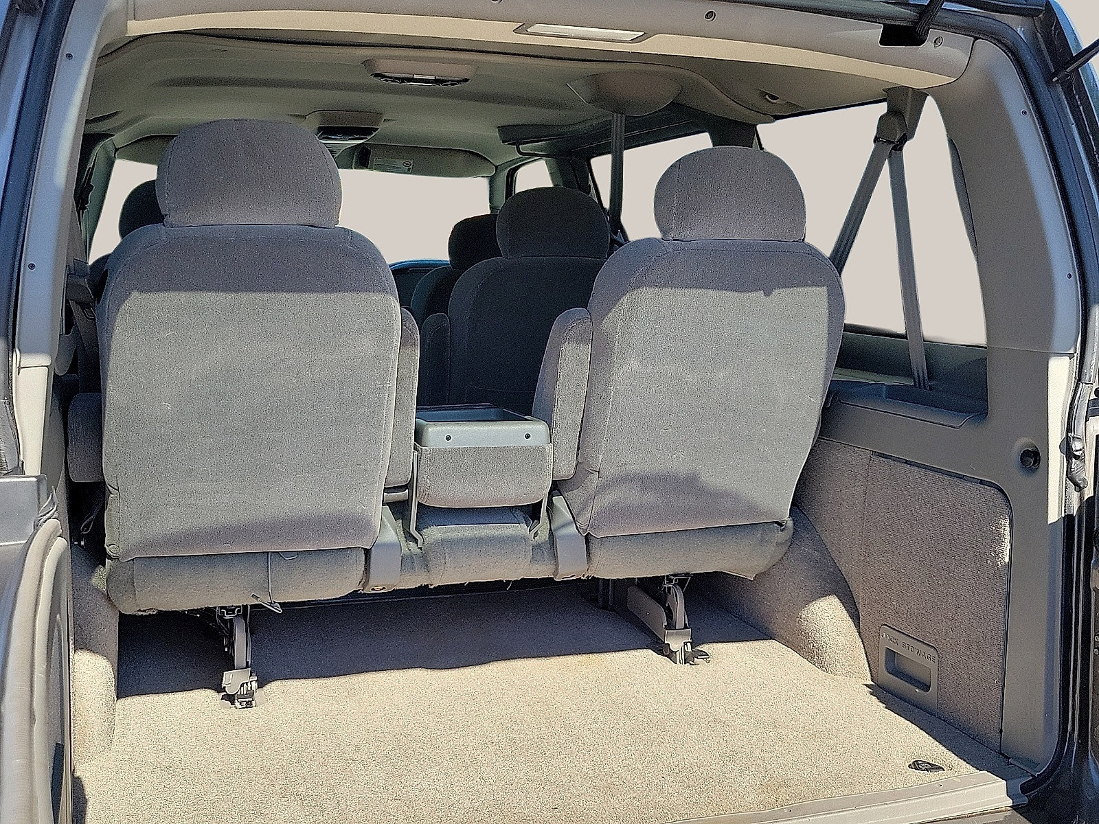 Used 2003 GMC Safari Passenger w/ SLT Preferred Equipment Group RWD image 8