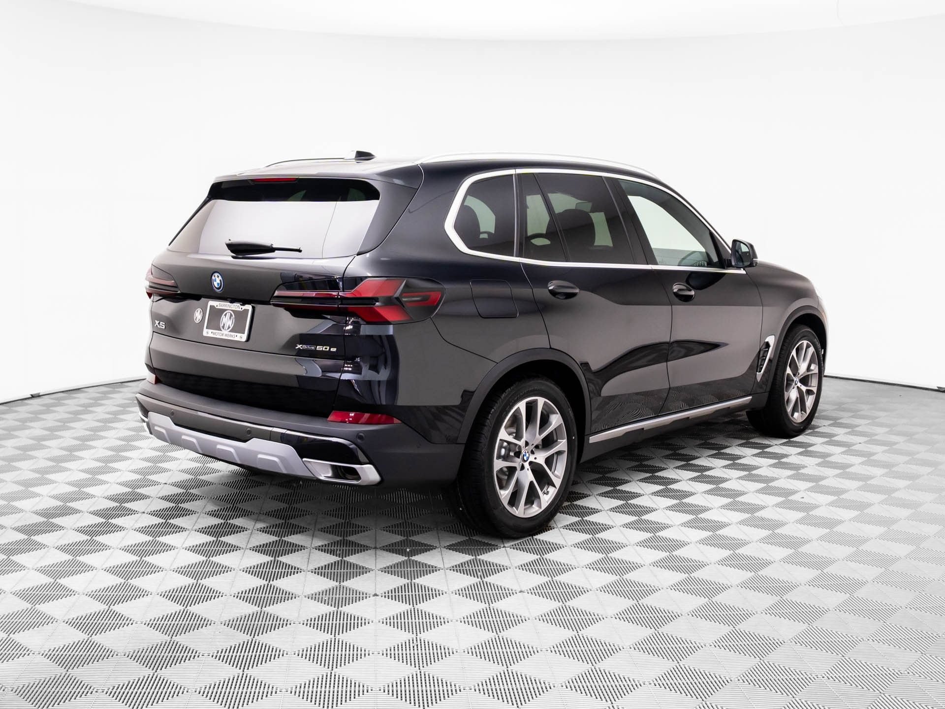 Used 2026 BMW X5 xDrive50e w/ Executive Package AWD/4WD image 6