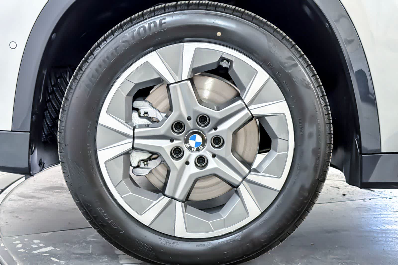 New 2026 BMW X1 xDrive28i AWD/4WD image 25