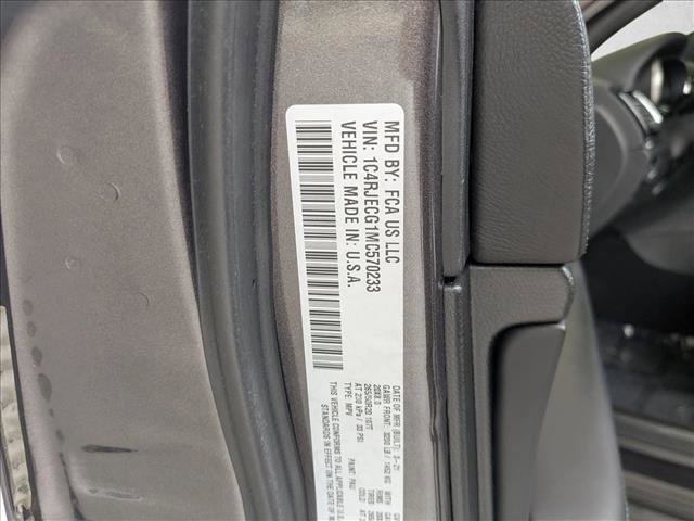 Used 2021 Jeep Grand Cherokee Overland w/ Trailer Tow Group IV image 23