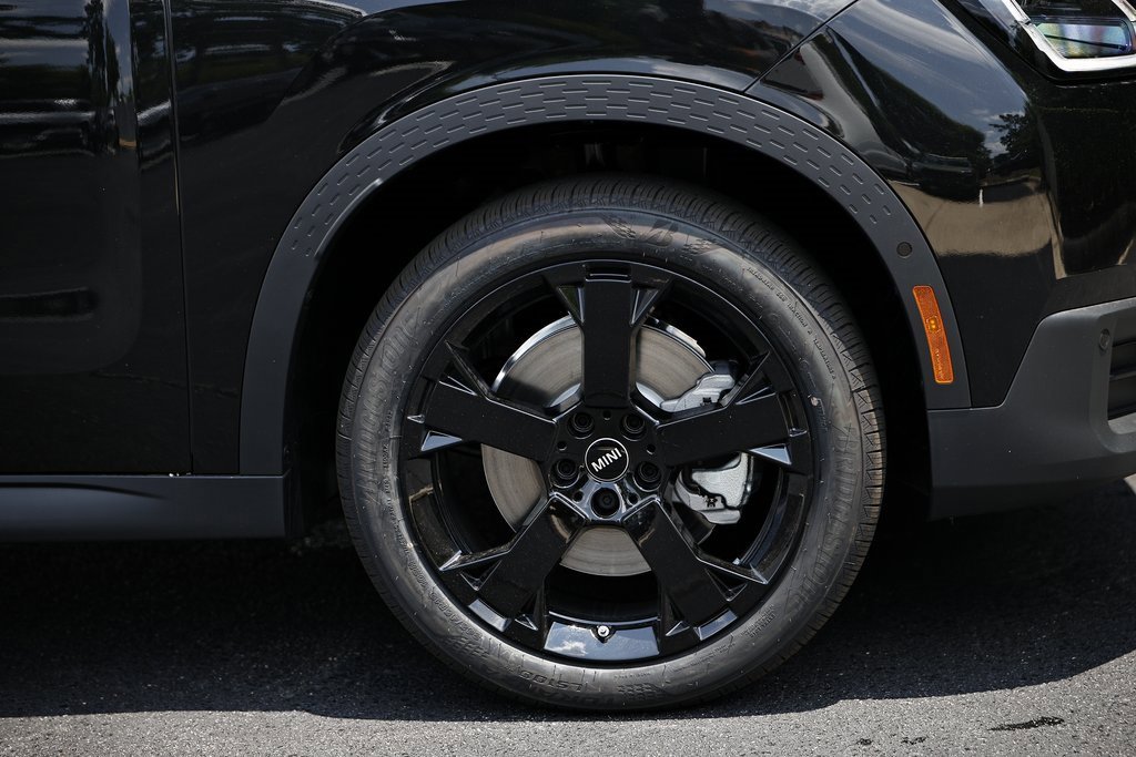 New 2025 MINI Cooper Countryman S w/ Comfort Package Max image 4