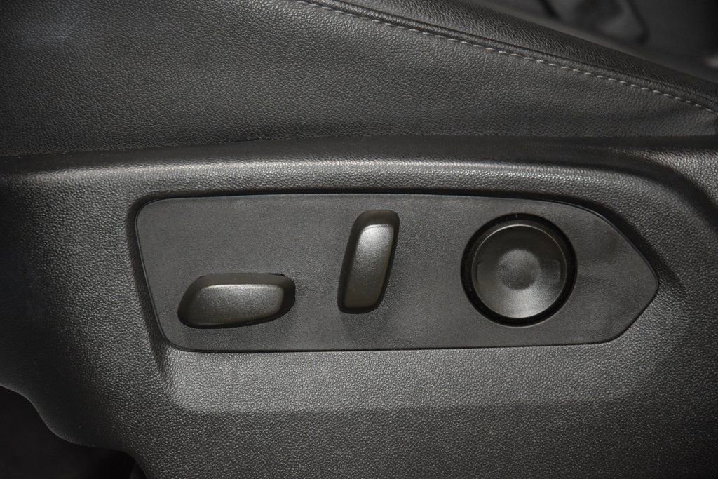 Used 2024 Chevrolet Tahoe Z71 w/ Z71 Off-Road Package image 40