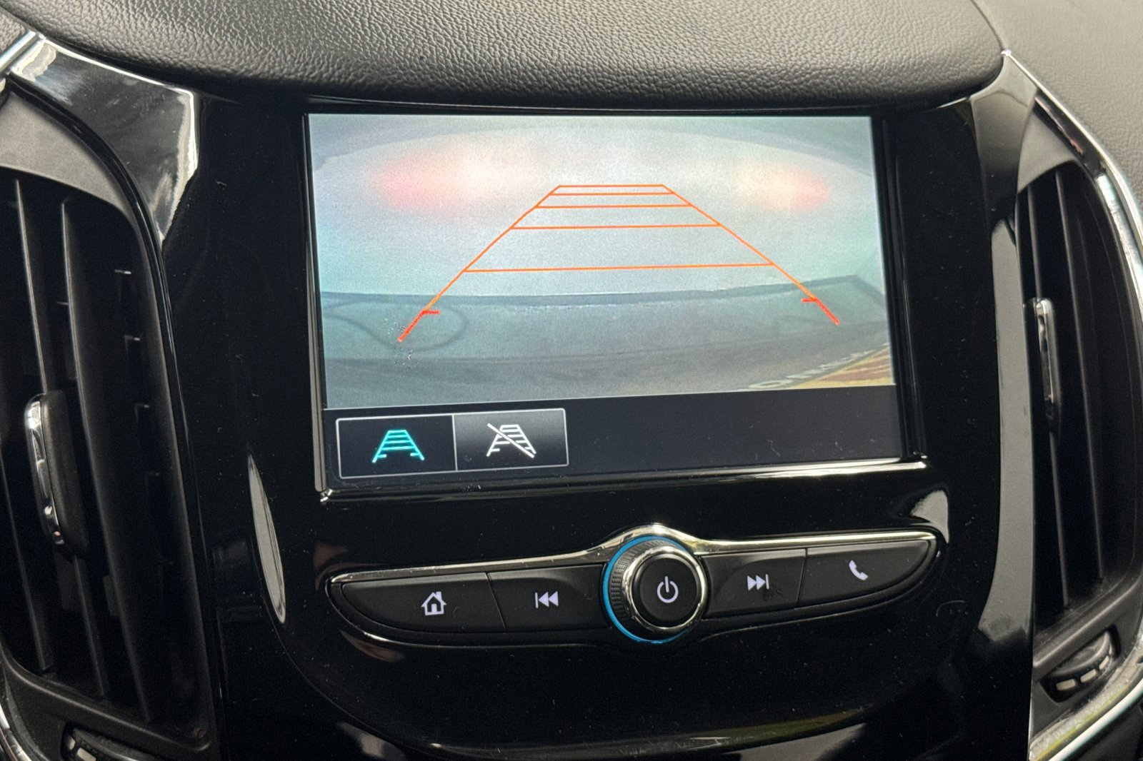 Used 2017 Chevrolet Cruze Premier image 17