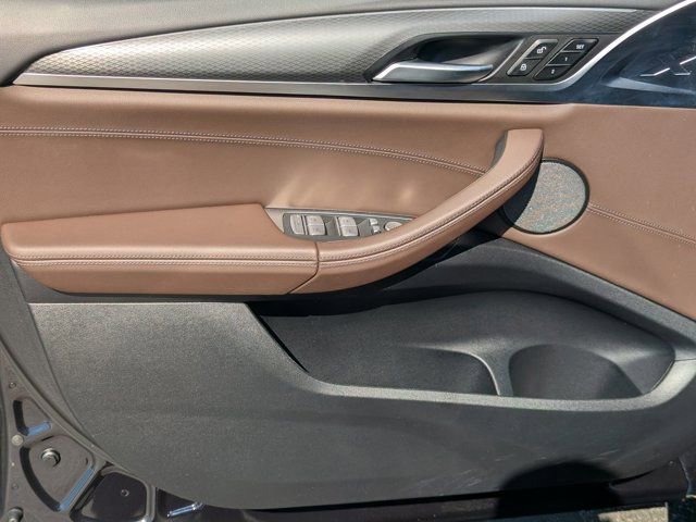 Used 2024 BMW X4 xDrive30i w/ Premium Package image 10