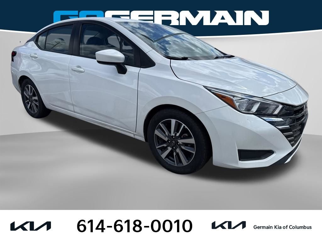 Used 2023 Nissan Versa SV FWD image 5