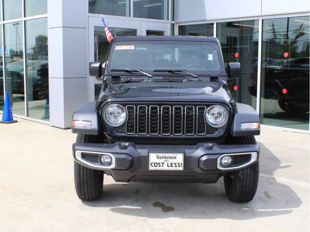 New 2026 Jeep Gladiator Sport AWD/4WD image 2