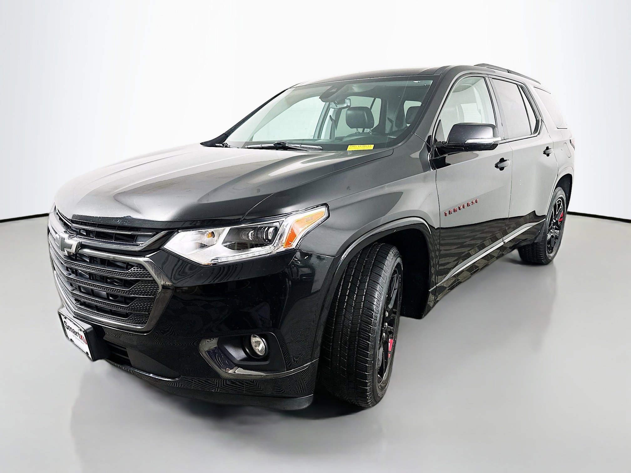 Used 2019 Chevrolet Traverse Premier w/ Redline Edition AWD/4WD image 3