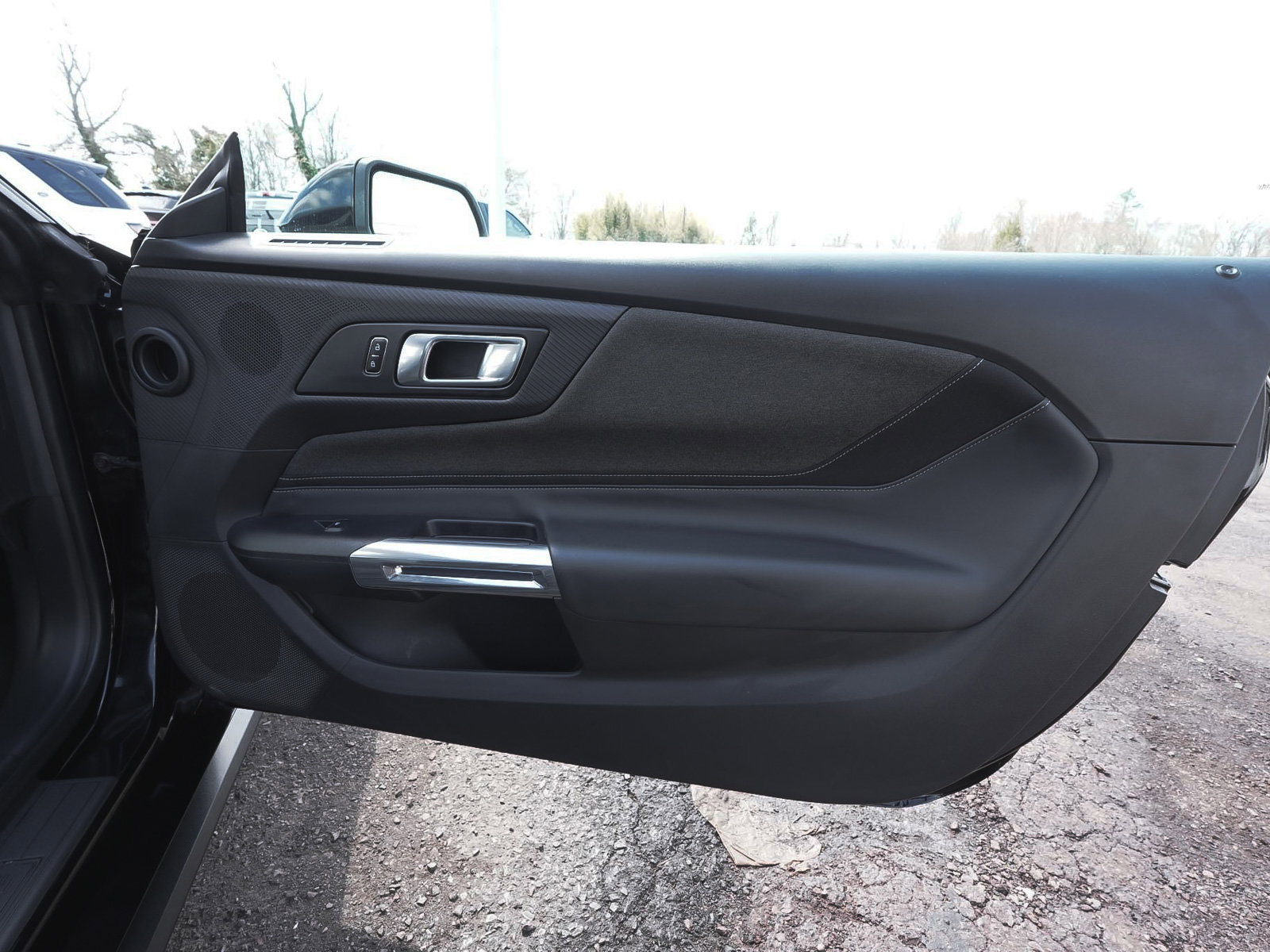 Used 2025 Ford Mustang Convertible w/ Mustang Nite Pony Package image 13