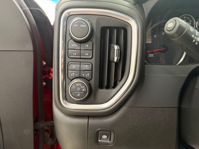 Used 2021 Chevrolet Silverado 3500 LTZ w/ LTZ Plus Package AWD/4WD image 18