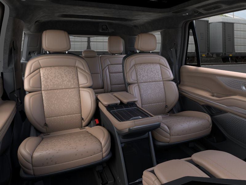 New 2026 Lincoln Navigator Black Label AWD/4WD image 11