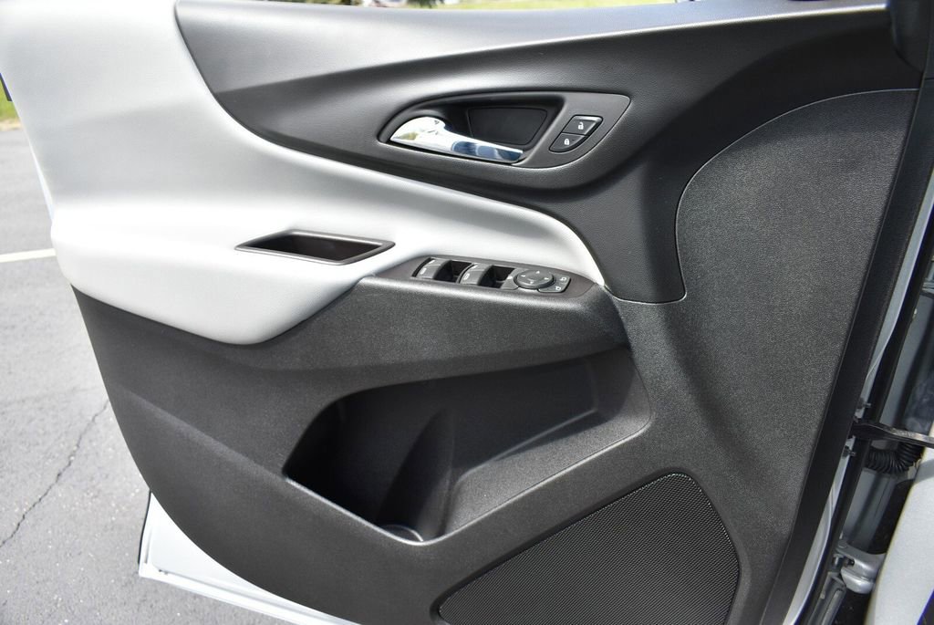 Used 2020 Chevrolet Equinox LS w/ LS Convenience Package FWD image 22