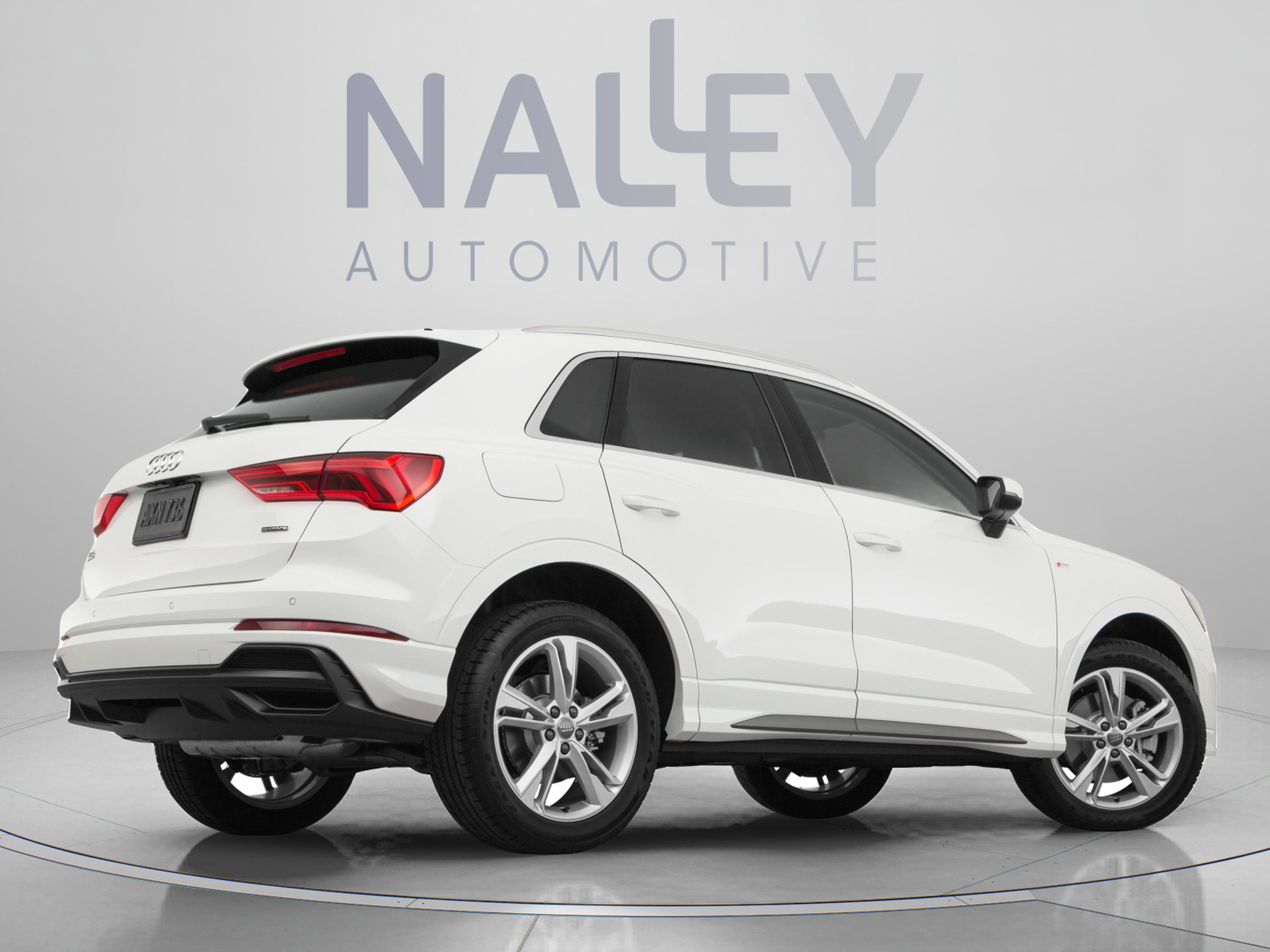 Used 2023 Audi Q3 2.0T Premium Plus w/ Premium Plus Package AWD/4WD image 5