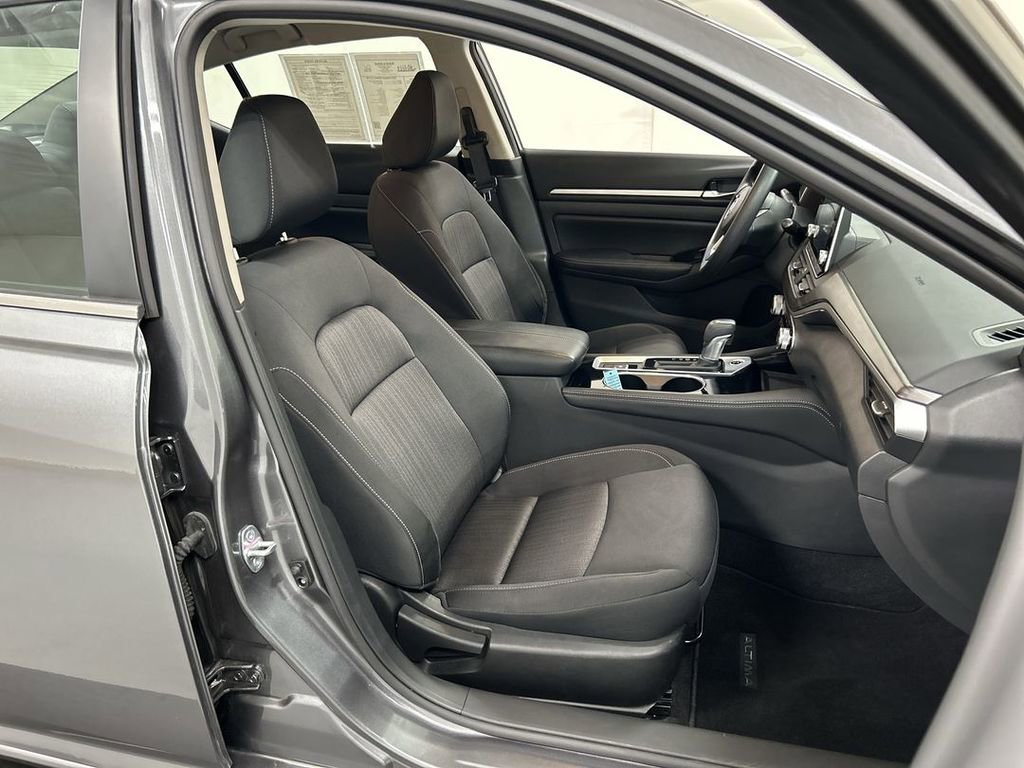 Used 2023 Nissan Altima 2.5 SV image 22