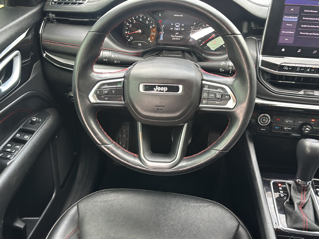 Used 2022 Jeep Compass Trailhawk w/ Trailhawk Convenience Group AWD/4WD image 17