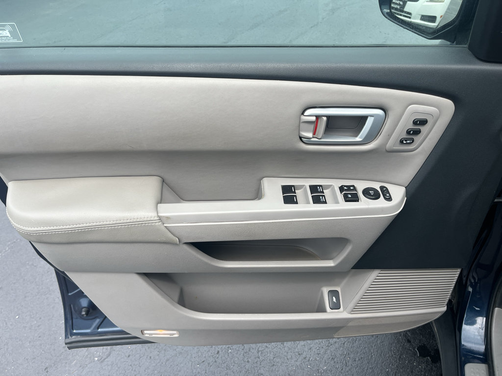 Used 2011 Honda Pilot Touring image 9