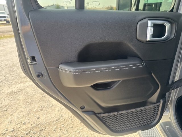 Used 2021 Jeep Wrangler Unlimited Sahara image 21