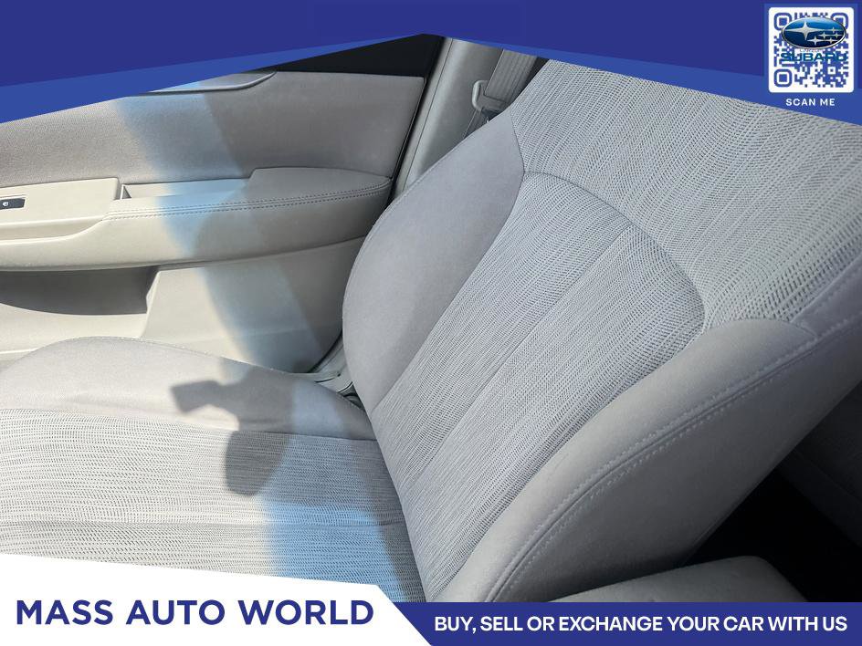 Used 2013 Subaru Outback 2.5i Premium AWD/4WD image 8