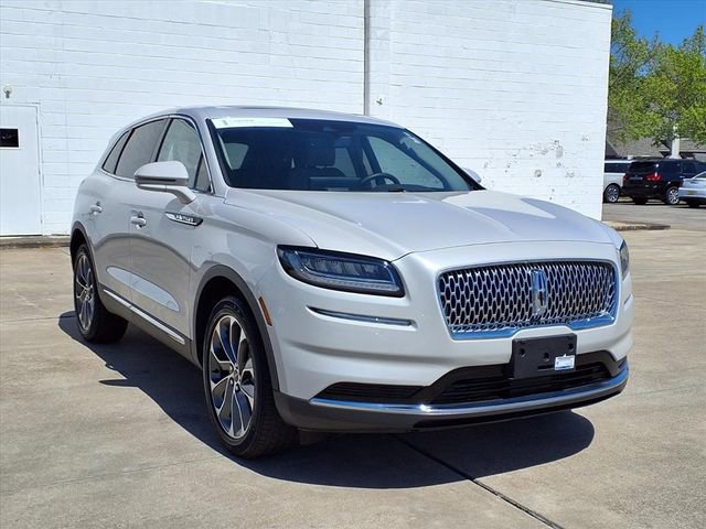 Certified 2023 Lincoln Nautilus Reserve w/ Luxury Package image 16