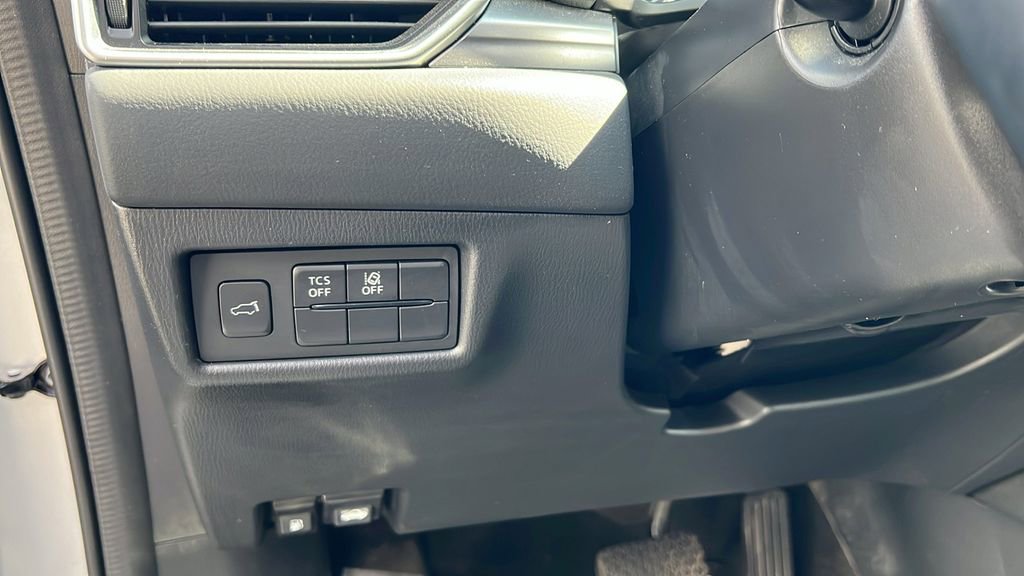 Used 2019 MAZDA CX-5 Touring image 23