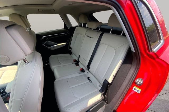 Used 2020 Audi Q3 2.0T Prestige w/ Prestige Package AWD/4WD image 18