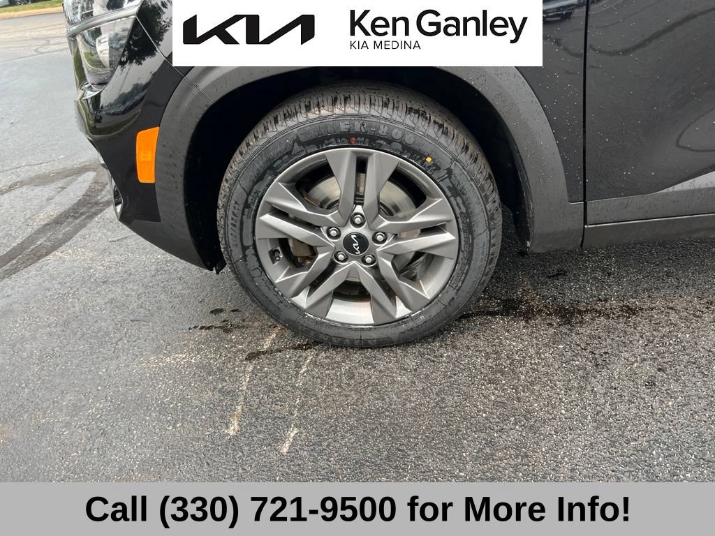 Certified 2023 Kia Seltos S w/ Navigation Package AWD/4WD image 17