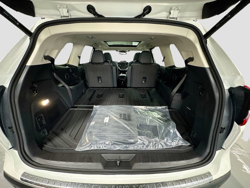 New 2026 Subaru Ascent Limited image 38