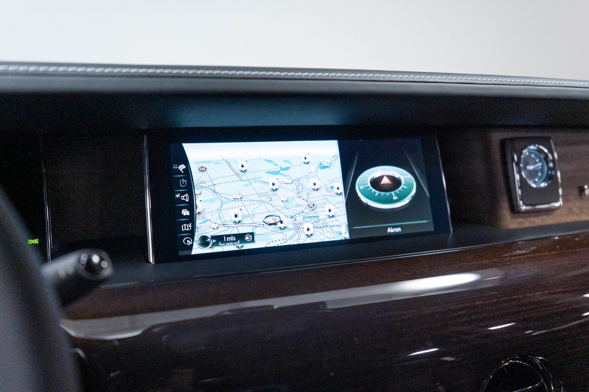 Used 2024 Rolls-Royce Phantom Sedan w/ The Phantom Package RWD image 72