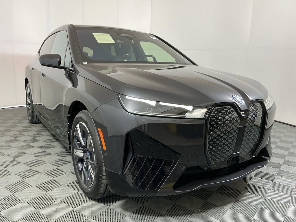 Certified 2023 BMW iX xDrive50 w/ Sport Package image 4