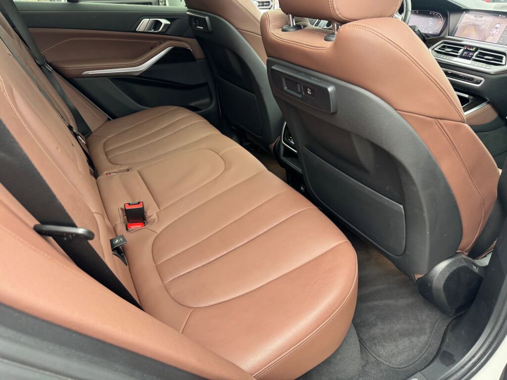 Used 2021 BMW X5 xDrive40i w/ Convenience Package image 19