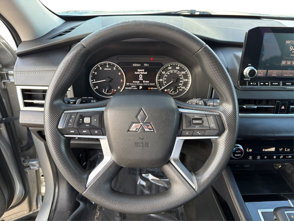 Used 2022 Mitsubishi Outlander ES image 17
