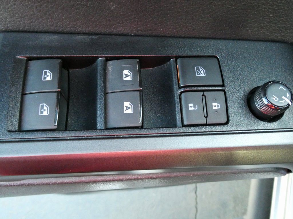 Used 2023 Toyota Tacoma TRD Off-Road w/ TRD Premium Off Road Package AWD/4WD image 25