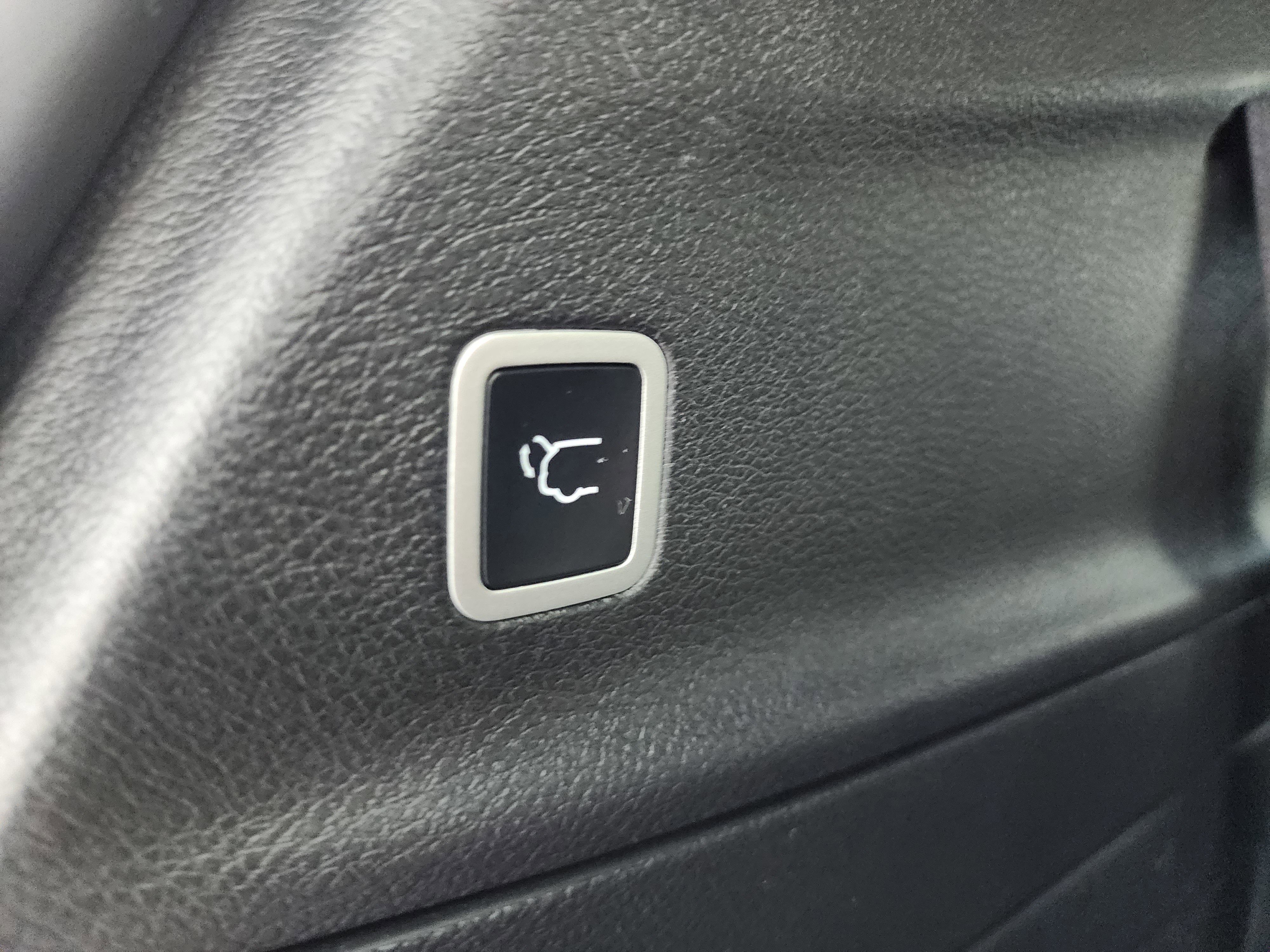 Used 2024 Chrysler Pacifica Limited image 33