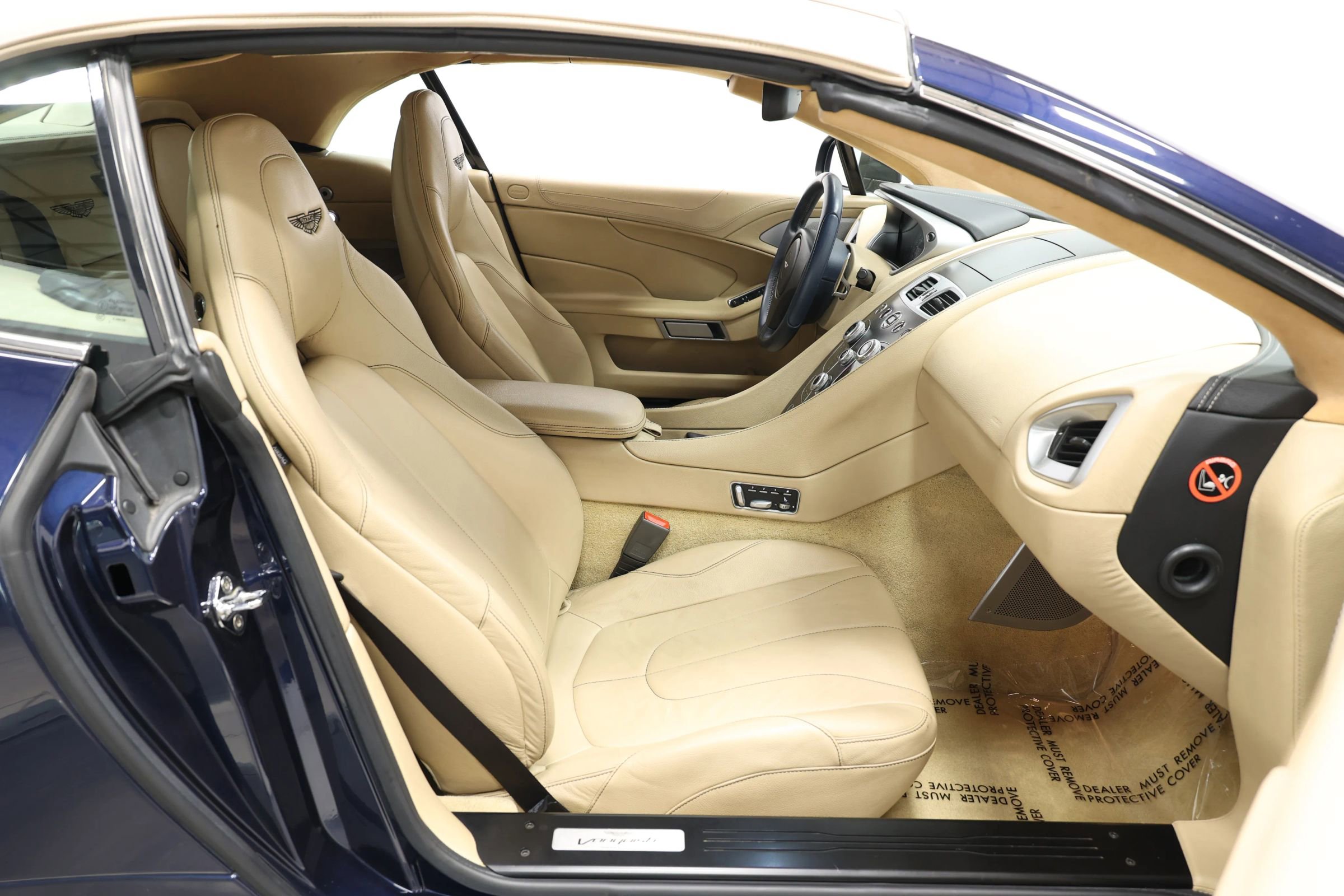 Used 2016 Aston Martin Vanquish Volante image 65