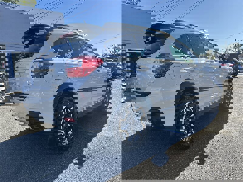 Used 2017 Subaru Crosstrek 2.0i Premium image 4