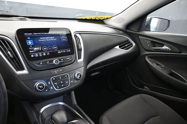 Used 2024 Chevrolet Malibu LT FWD image 21