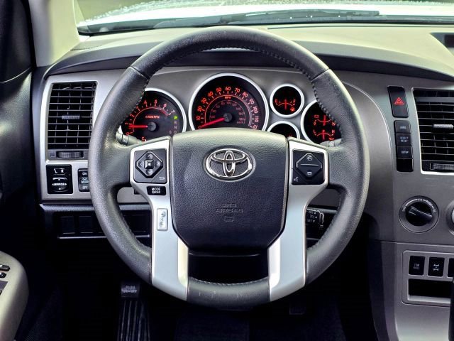 Used 2015 Toyota Sequoia SR5 image 12
