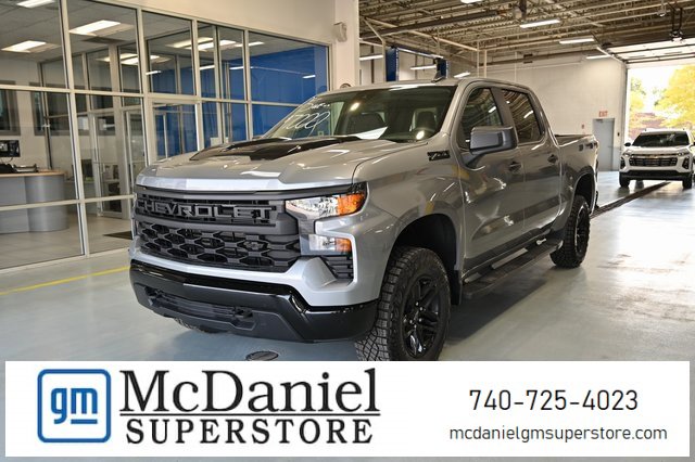 New 2026 Chevrolet Silverado 1500 Custom Trail Boss w/ Dark Appearance Package image 1