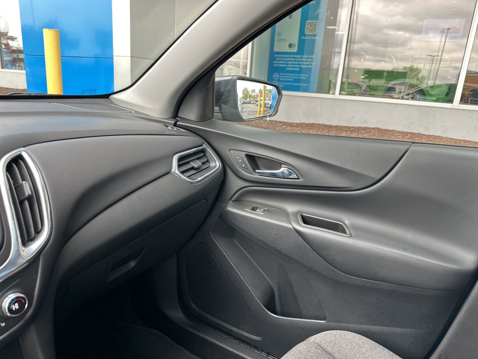 Used 2022 Chevrolet Equinox LT AWD/4WD image 38