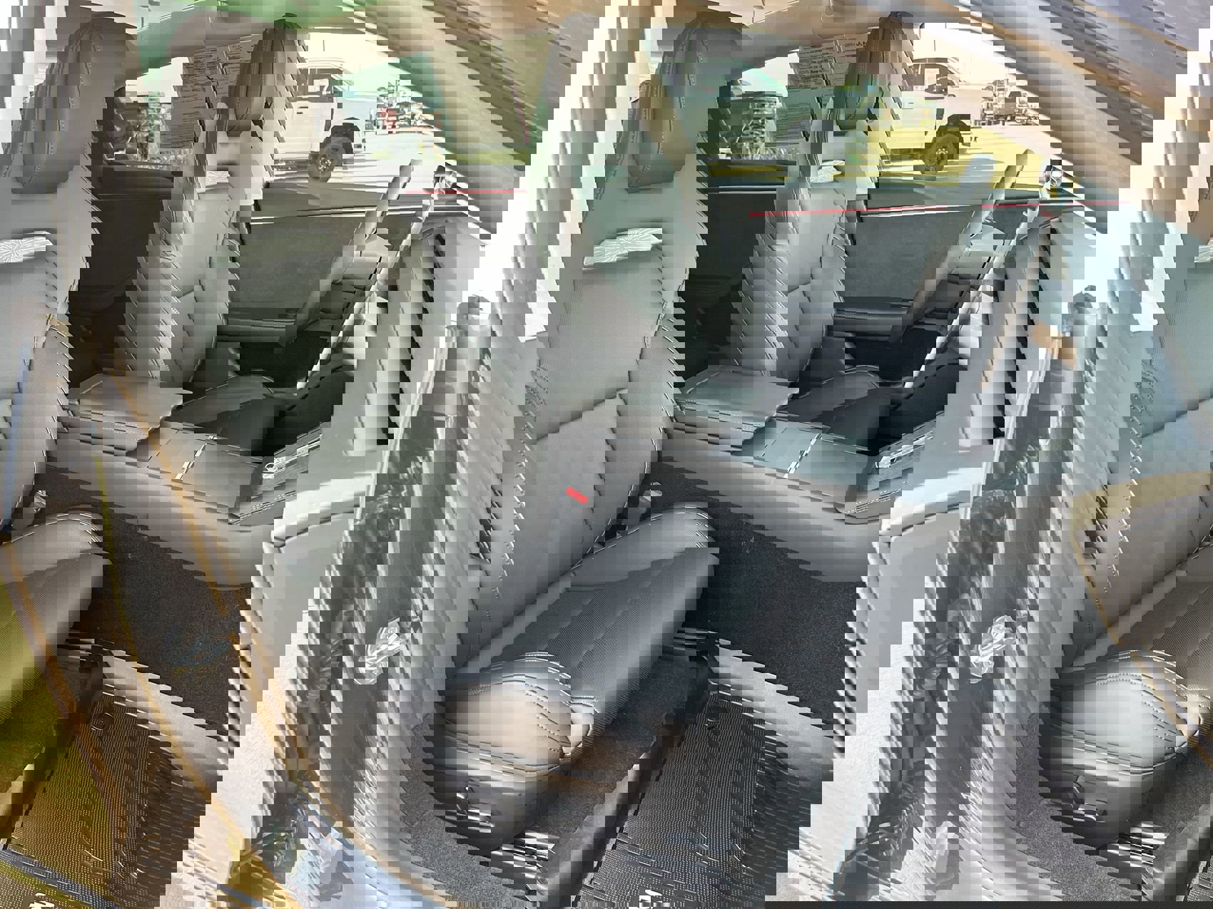 Used 2024 Tesla Model 3 Performance image 23