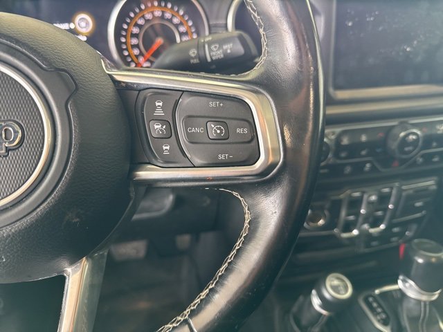 Used 2020 Jeep Gladiator Overland w/ Dual Top Group image 17