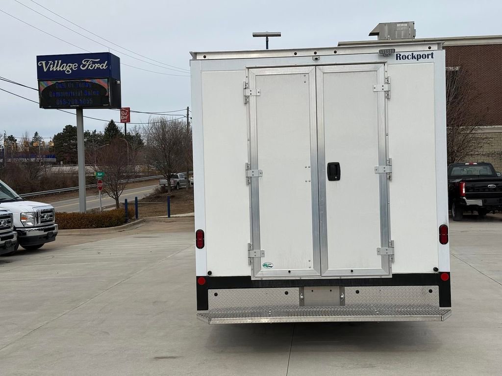 New 2025 Ford E-350 and Econoline 350 Super Duty w/ Power Equipment Group RWD image 7