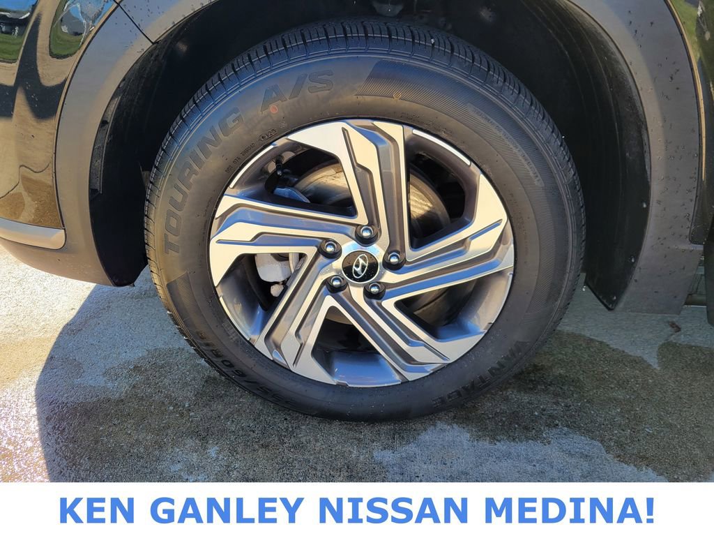 Used 2023 Hyundai Santa Fe SEL image 18