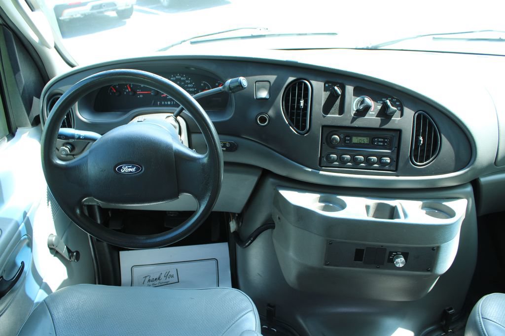 Used 2007 Ford E-250 and Econoline 250 RWD image 17