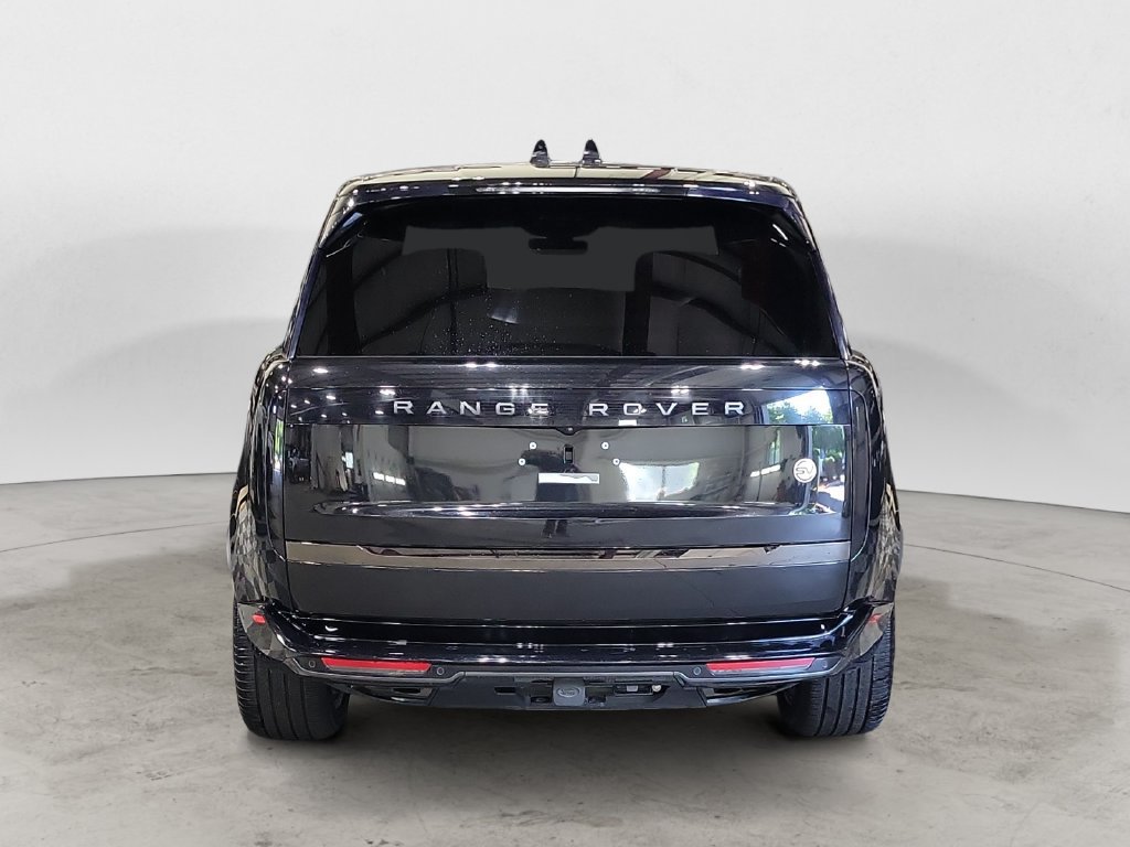Used 2023 Land Rover Range Rover SV AWD/4WD image 4