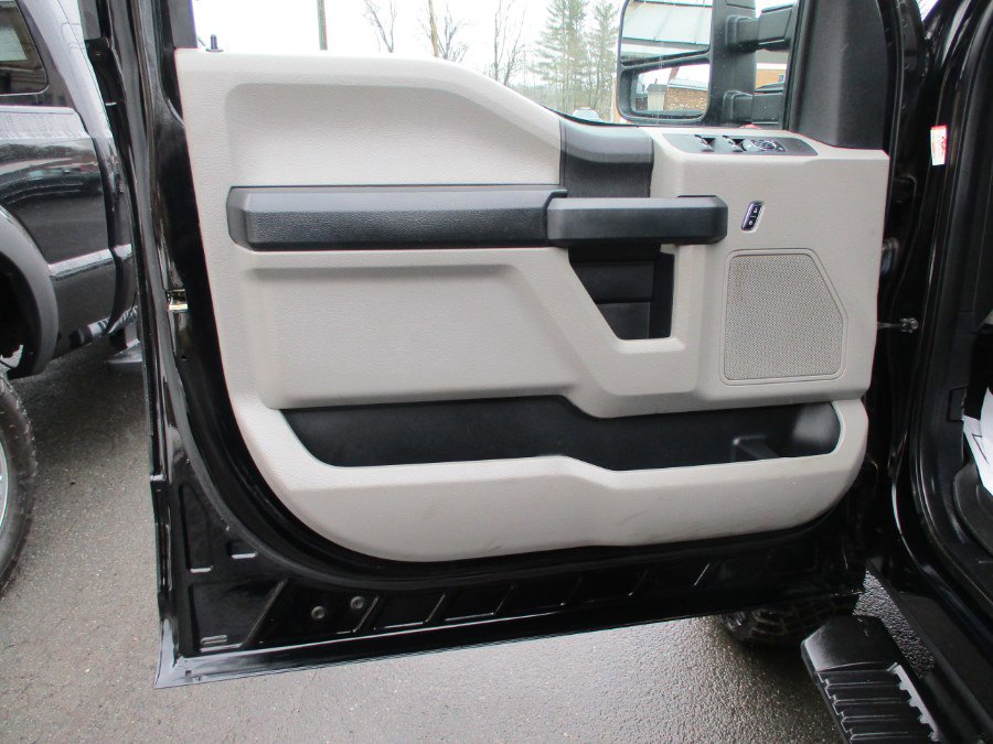 Used 2017 Ford F250 XL w/ STX Appearance Package image 34