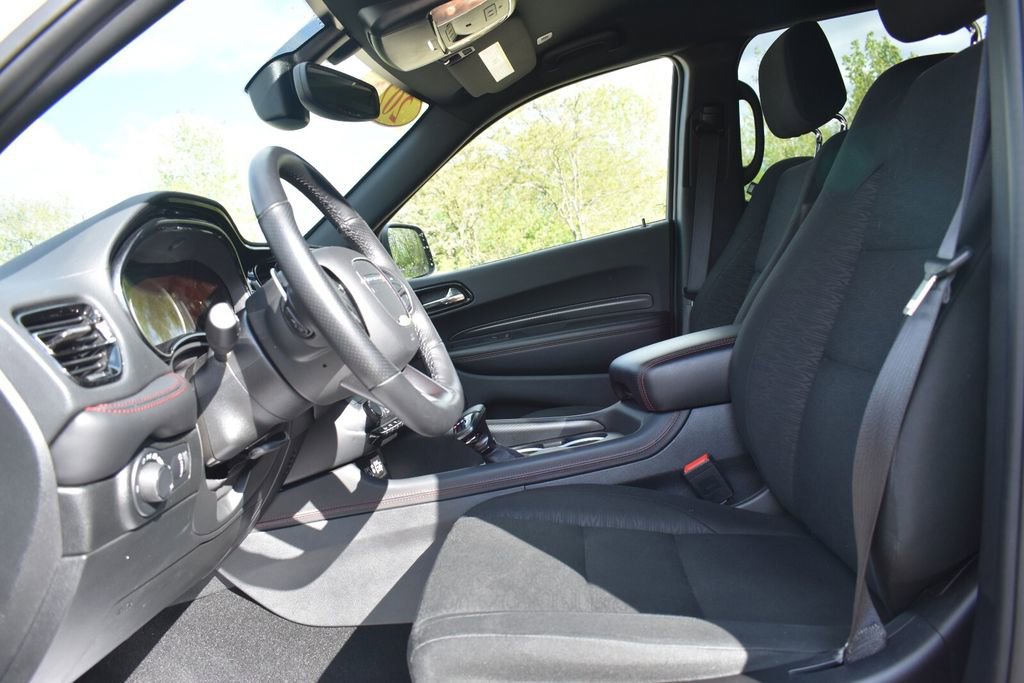 Used 2025 Dodge Durango GT AWD/4WD image 28